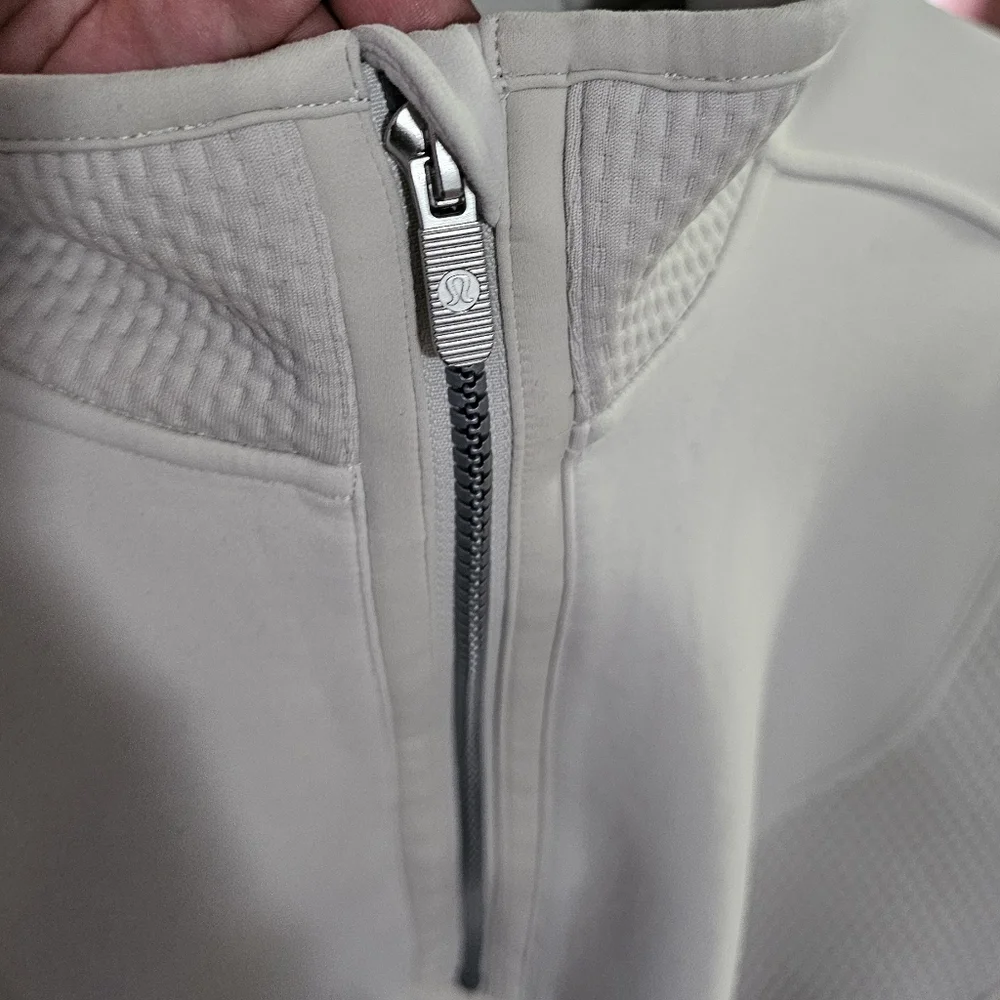 Lululemon Pullover - Picture 6 of 11